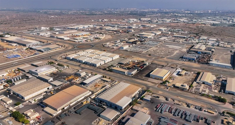 مؤشرات إيجابية للاقتصاد العماني وتوقعات اقتصادية أكثر تفاؤلا