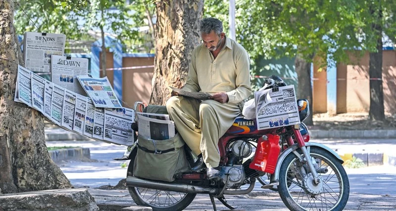 المفاوضات الأميركية الإيرانية تصطدم بـ&laquo;أزمة ثقة&raquo; وباكستان تحث الطرفين على إبقاء وقف النار