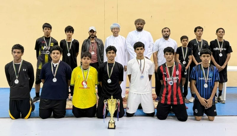 مدرسة صلالة بطلة لدوري المدارس للكرة الطائرة