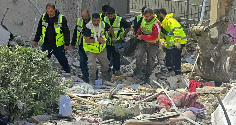 جلالة السلطان ورئيس وزراء بريطانيا يؤكدان على دعم مساعي التهدئة والحلول السلمية