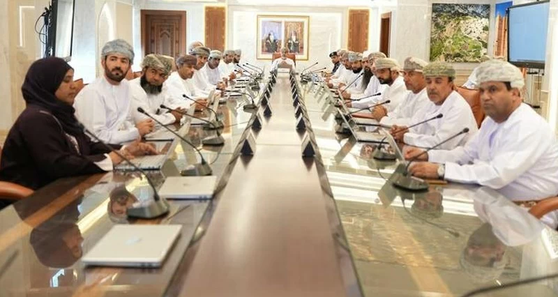 &laquo;بلدي الداخلية&raquo; يبحث المشاريع الخدمية والتخطيطية فـي ولايات المحافظة