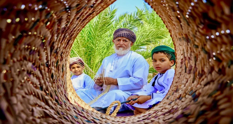 سعيد الهنائي: الكاميرا لغة تحكي تفاصيل الإنسان والمكان فـي سلطنة عمان