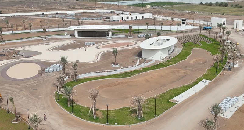 تواصل الأعمال الإنشائية فـي مركز بدية الترفيهي