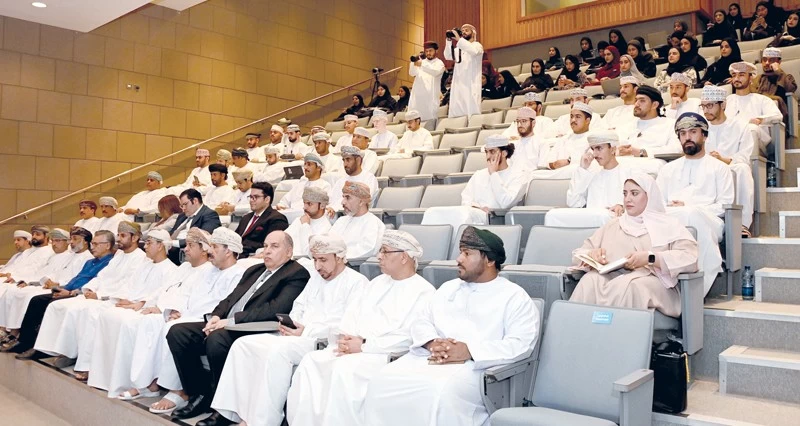 ندوة تبحث أطر ومرتكزات قانون الإعلام بسلطنة عمان