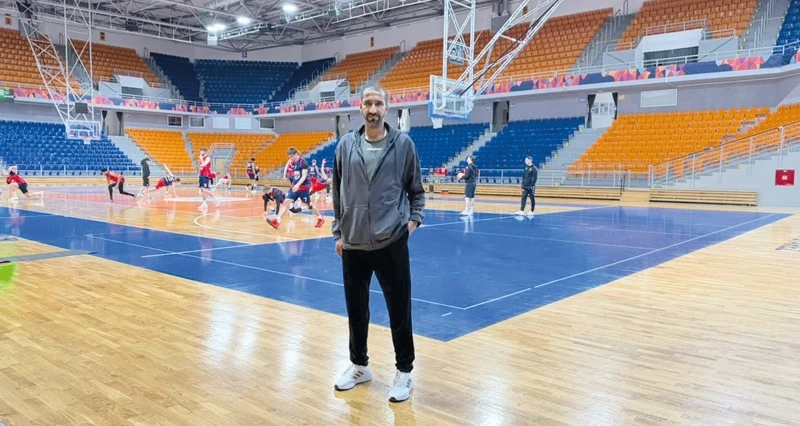 أمبوسعيدي يختتم برنامج المعايشة الفنية بنادي برنو لكرة اليد بالتشيك