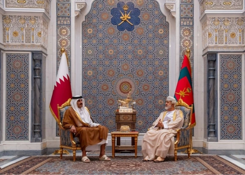 جلالةُ السُّلطان وأمير قطر يبحثان تطوّرات الأحداث في المنطقةوتشديد على ضرورة التوصّل إلى اتفاق نهائي وحلّ الأزمة من جذورها  