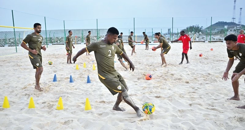 منتخباتنا الوطنية تكثف من تدريباتها قبل موعد انطلاق دورة الألعاب الآسيوية بمدينة سانيا