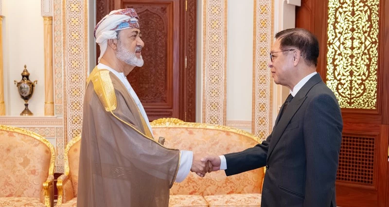 جلالة السلطان يبحث مع وزير الخارجية التايلاندي سبل تعزيز التعاون والشراكة فـي مختلف المجالات