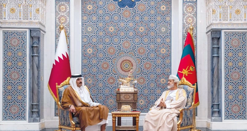 جلالة السلطان وأمير قطر يبحثان تطورات الأحداث فـي المنطقة وتشديد على ضرورة التوصل إلى اتفاق نهائي وحل الأزمة من جذورها