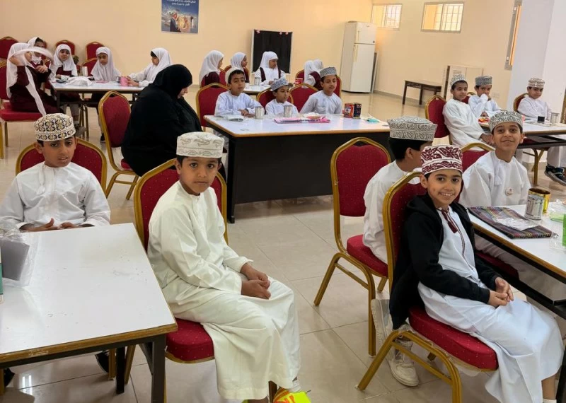 برنامج توعية عن دور الطفل في التقليل من النفايات بعبري