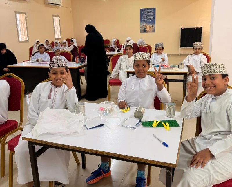 برنامج توعية عن دور الطفل في التقليل من النفايات بعبري