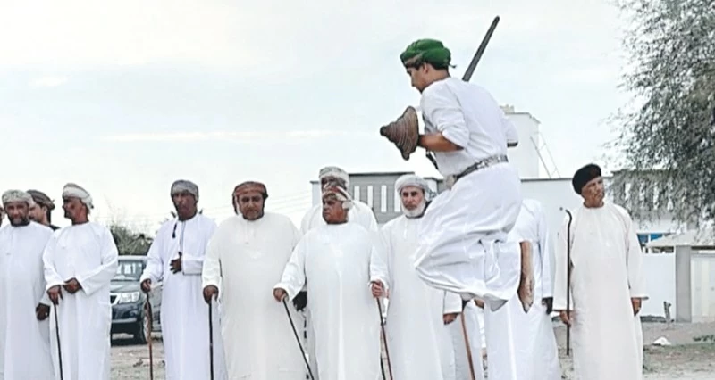 الفنون الشعبية تجسد روح التراث العماني