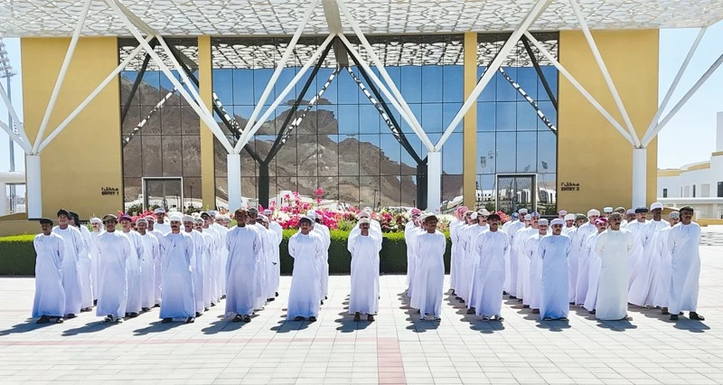 دفعة جديدة تنضم لعمليات المناولة بالمنافذ البرية
