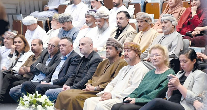 &laquo;الصحفيين العمانية&raquo; تدشن ميثاق الشرف الإعلامي للطفل