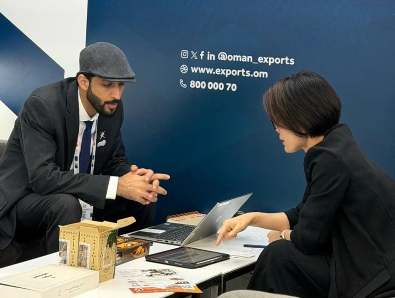 سلطنة عمان تشارك في معرض الأغذية والضيافة الآسيوي بسنغافورة