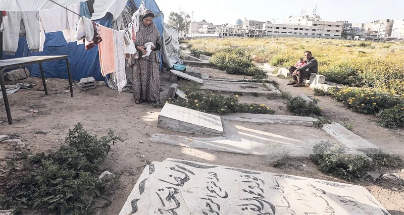 شهداء برصاص الاحتلال فـي غزة وبهجوم للمستوطنين بالضفة