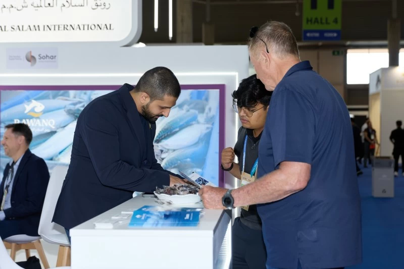 أكثر من ٣٠ مليون ريال عُماني.. قيمة الصفقات التجارية للشركات العمانية في معرض المأكولات البحرية ببرشلونة