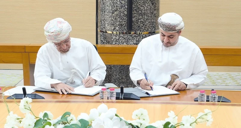 توقيع برنامج تعاون لتسهيل إجراءات الاعتماد المهني للصناعيين