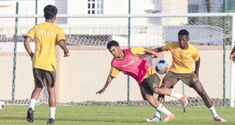 منتخبنا الوطني للناشئين للقدم يستأنف تدريباته بمعسكر داخلي بمسقط