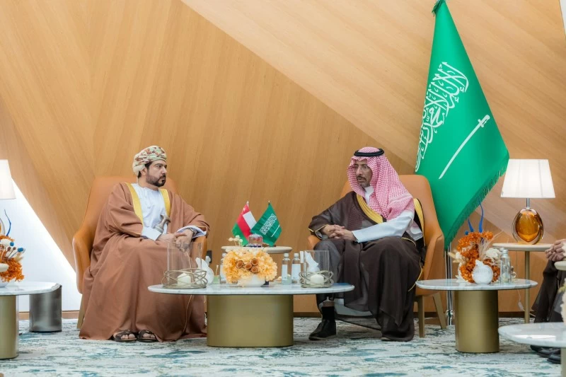 سلطنة عمان والسعودية تبحثان التعاون الاقتصادي في المناطق الاقتصادية والقطاعات الصناعية واللوجستية