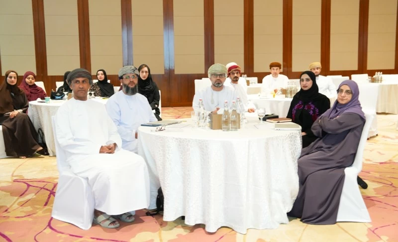 برنامج توعوي لتعزيز قيم النزاهة والشفافية والرقابة الذاتية في بيئة العمل