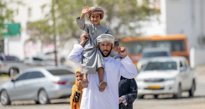 جلالة السلطان يقوم بزيارة تفقدية لمحافظتي شمال وجنوب الشرقية وولاية قريات