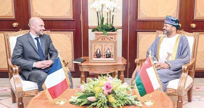 بحث تعزيز العلاقات المشتركة مع فرنسا والفاتيكان وروسيا الاتحادية