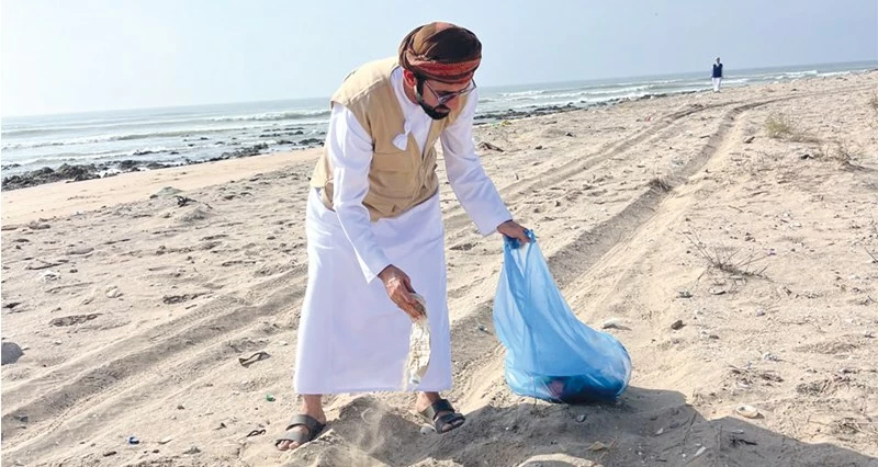 تنظيف الشواطئ فـي جعلان بني بوحسن