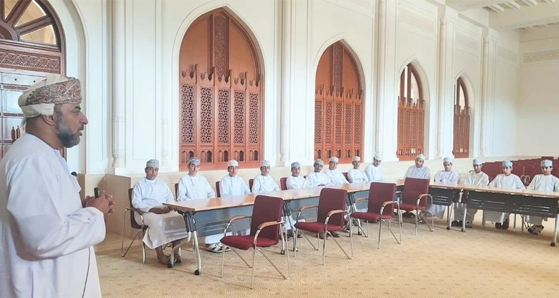 محاضرة حول الذكاء الاصطناعي بمكتبة جامع السلطان قابوس بنزوى