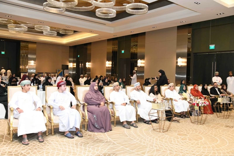 سلطنة عمان واليونيسف يدشنان دراسة مبادرة التعليم الصديق للطفل