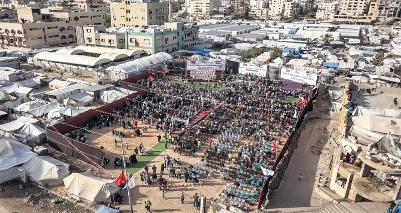 قصف مدفعي &laquo;إسرائيلي&raquo; وإطلاق نار بمناطق متفرقة من غزة .. وتلويح بالعودة للحرب