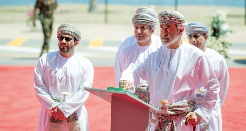 فـي زيارة إلى &laquo;تنمية نفط عمان&raquo; .. جلالة السلطان يطلع على أبرز مشروعات الطاقة ويفتتح &laquo;بيت الهيثم&raquo;