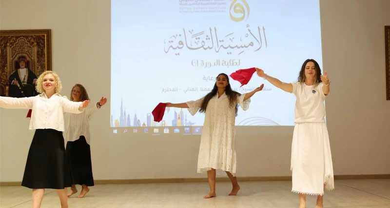 معهد السلطان قابوس بمنح يحتفي بالأمسية الثقافية لطلبة الدورة الـ61