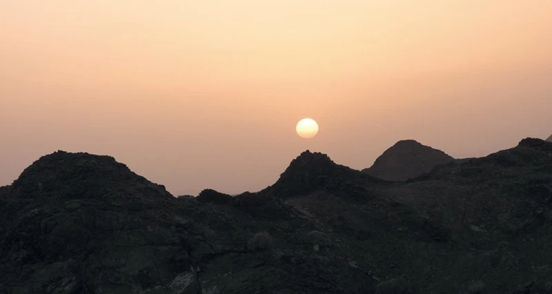 غروب الشمس فـي &laquo;المخشمي&raquo;