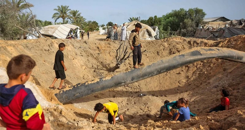قصف جوي واستهداف صيادين مع استمرار خروقات الاحتلال لوقف النار فـي غزة