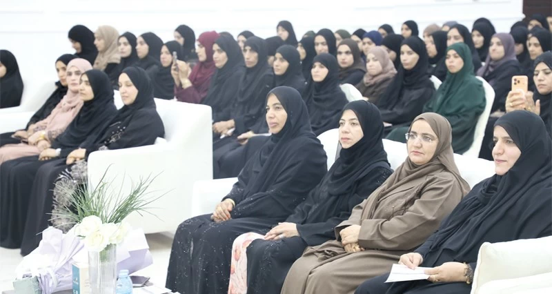 ختام ملتقى &laquo;خطى ملهمة&raquo; للتعليم المبكر فـي بهلاء والحمراء