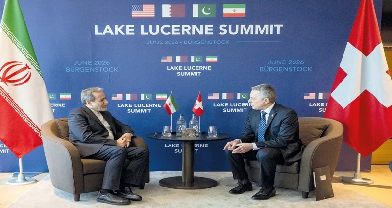 الإيرانيون والأميركيون والوسطاء يتفاوضون فـي جنيف .. وتركيز على &laquo;الأصول المجمدة&raquo; ولبنان