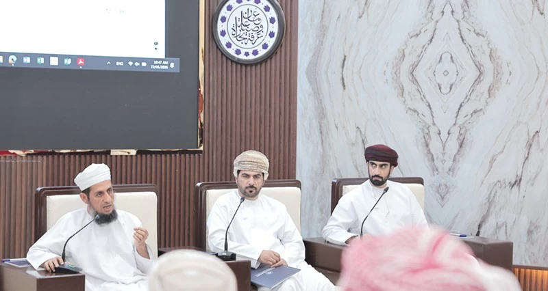مناقشة التحديات بالقطاع اللوجستي فـي الظاهرة