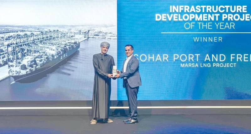 تتويج ميناء صحار والمنطقة الحرة بجائزتين ضمن جوائز لوجستيات الشرق الأوسط للعام 2026