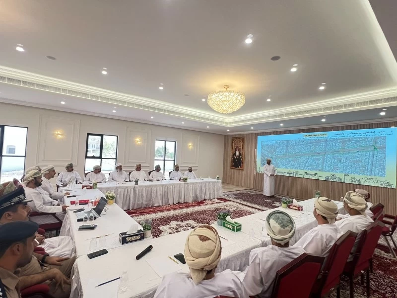 تطوير البنية الأساسية والارتقاء بمستوى الخدمات