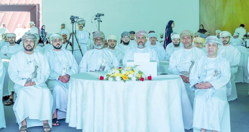 محافظة الداخلية تدشن استراتيجية &laquo;آفاق&raquo; وتستعرض 282 مشروعا تنمويا واستثماريا بقيمة تتجاوز 92 مليون ريال