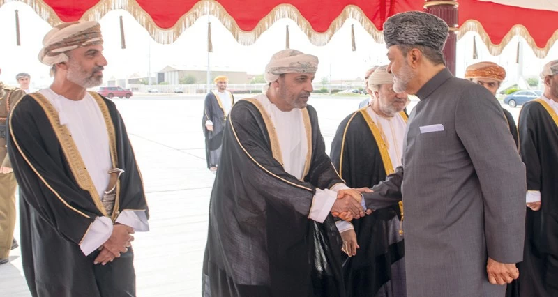 تعزيزا لمجالات التعاون والشراكة.. جلالة السلطان يبدأ زيارة رسمية لفرنسا