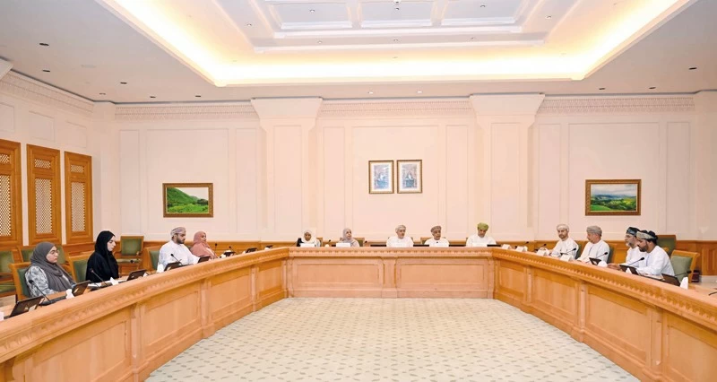 مناقشة مقترح دراسة &laquo;تسخير التقنية والابتكار فـي الإدارة المستدامة للمياه فـي سلطنة عمان&raquo;