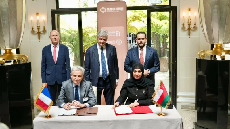 بحضور جلالةِ السُّلطان والرئيسِ الفرنسي.. مُنتدى رجال الأعمال يبحث تعزيز فرص التّعاون والشّراكة العُمانيّة الفرنسيّة