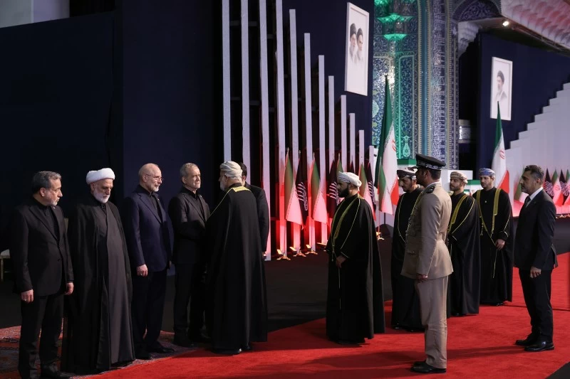 بتكليفٍ سامٍ.. وفدٌ رسميٌّ يُشارك في مراسم تشييع جثمان المرشد الأعلى السابق للجمهورية الإيرانية