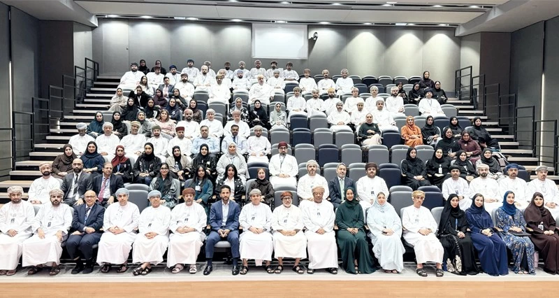 بنك عمان العربي يستضيف ندوة &laquo;الاقتصاد العماني والعالمي&raquo;
