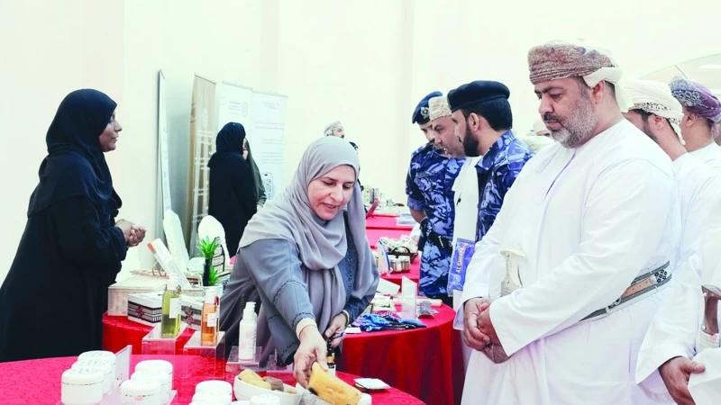 ملتقى يبحث تحديات رواد الأعمال في بهلاء