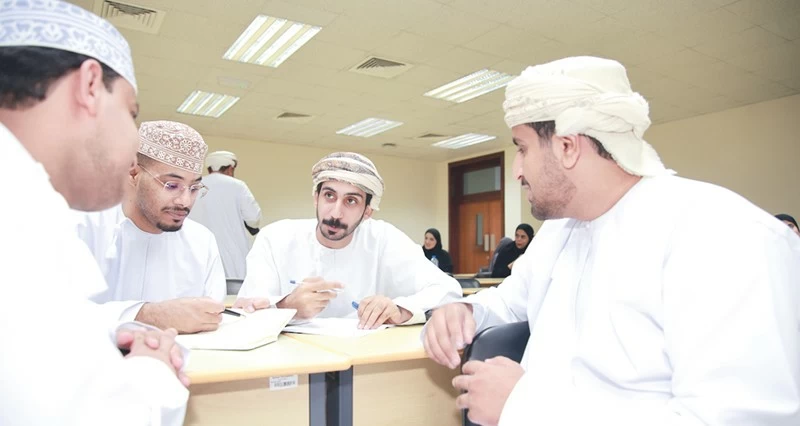 برنامج &laquo;رواج&raquo; لتمكين أصحاب المشروعات التجارية الصغيرة الشبابية بشمال الباطنة