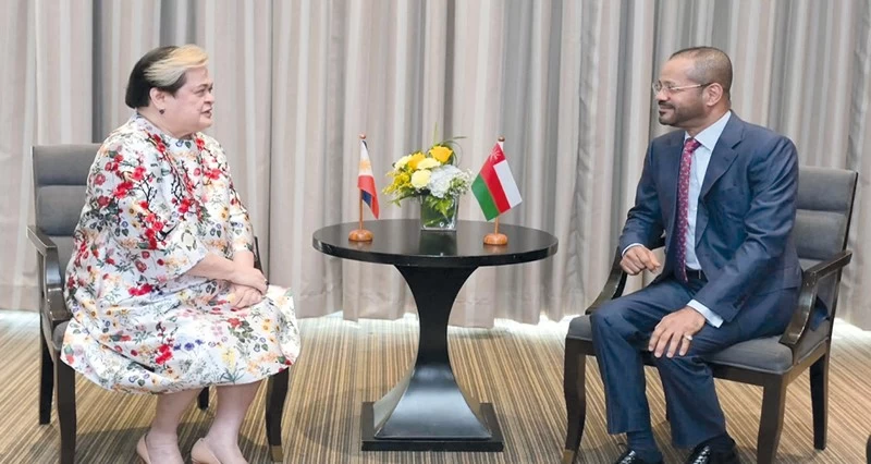 استعراض علاقات الصداقة والتعاون بين سلطنة عمان والفلبين