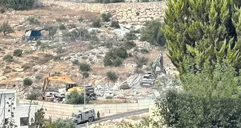 قصف &laquo;إسرائيلي&raquo; على غزة.. وحملة اعتقالات واسعة فـي الضفة
